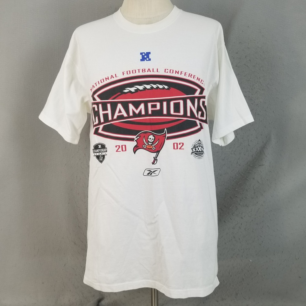 Reebok T-Shirt Mens Medium White Tampa Bay Buccaneers 2002 NFC Champions R200A